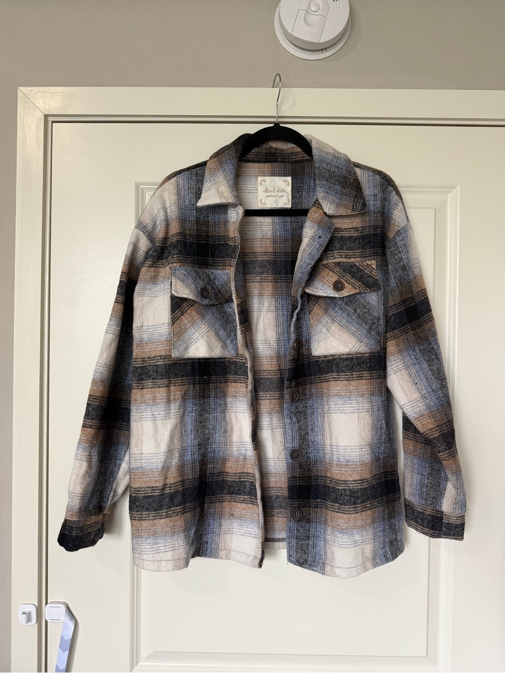 Altard State Women’s Plaid Shacket Jacket in Cream, Tan & Blue